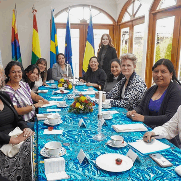 Diálogo</br>Político Diálogo</br>Político